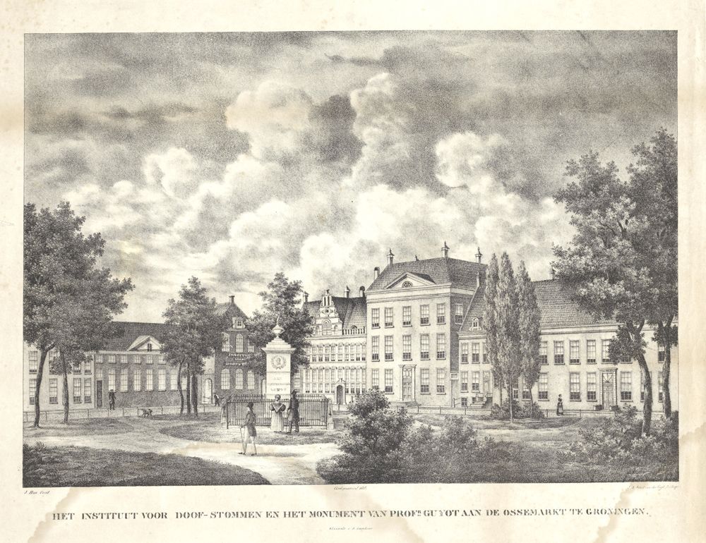 Een tekening van het scholencomplex met het monument voor  Professor Guyot aan de Ossenmarkt te Groningen. 